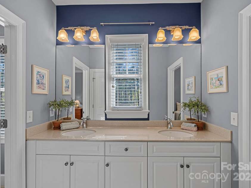 138 Hopkinton Drive, Mooresville, NC 28117.  MLS# CAR4239534, YatesRealty ID 4853. 