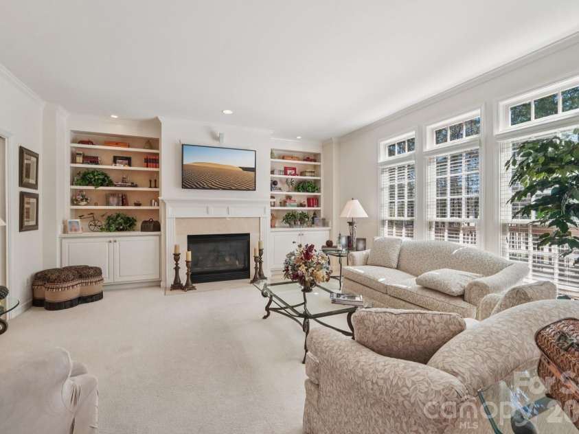 2321 Treymore Lane, Charlotte, NC 28262.  MLS# CAR4354013, YatesRealty ID 4853. 