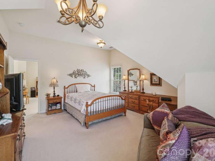 2321 Treymore Lane, Charlotte, NC 28262.  MLS# CAR4354013, YatesRealty ID 4853. 