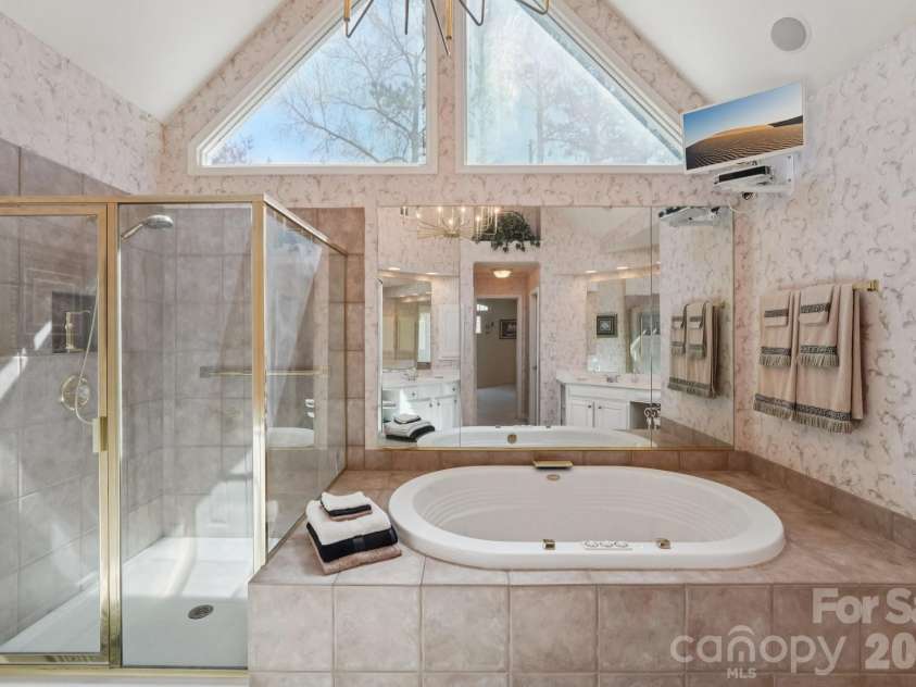 2321 Treymore Lane, Charlotte, NC 28262.  MLS# CAR4354013, YatesRealty ID 4853. 