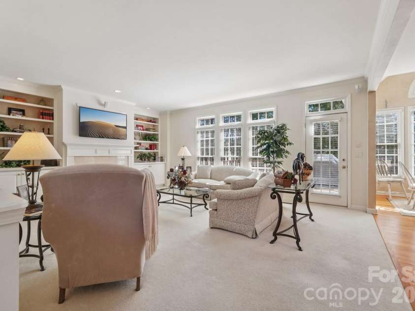 2321 Treymore Lane, Charlotte, NC 28262.  MLS# CAR4354013, YatesRealty ID 4853. 