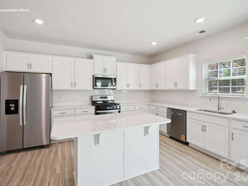 2023 Moorside Court, Lancaster, SC 29720.  MLS# CAR4421237, YatesRealty ID 48531. 