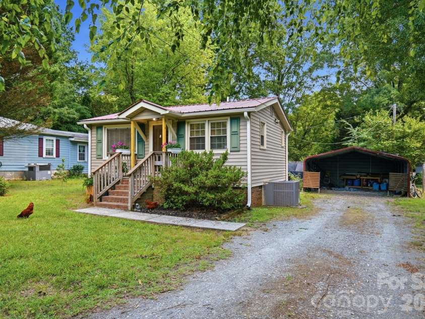 21108 Brinkley Street, Cornelius, NC 28031.  MLS# CAR4407630, YatesRealty ID 48532. 