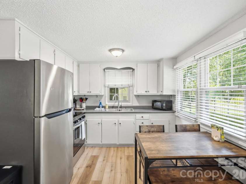 21108 Brinkley Street, Cornelius, NC 28031.  MLS# CAR4407630, YatesRealty ID 48532. 
