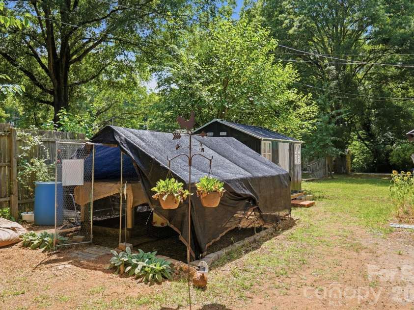 21108 Brinkley Street, Cornelius, NC 28031.  MLS# CAR4407630, YatesRealty ID 48532. 