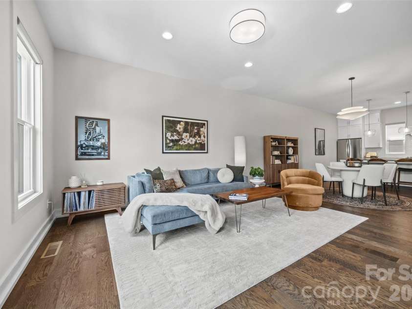 4017 Plaza Row Court, Charlotte, NC 28205.  MLS# CAR4420439, YatesRealty ID 48535. 