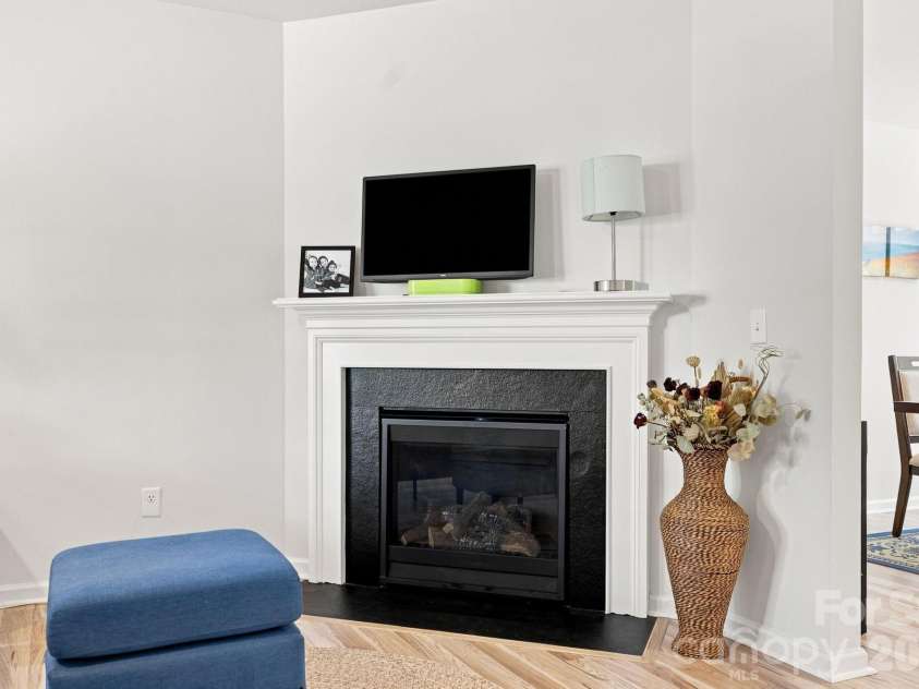117 Colt Street, Candler, NC 28715.  MLS# CAR4418190, YatesRealty ID 48536. 