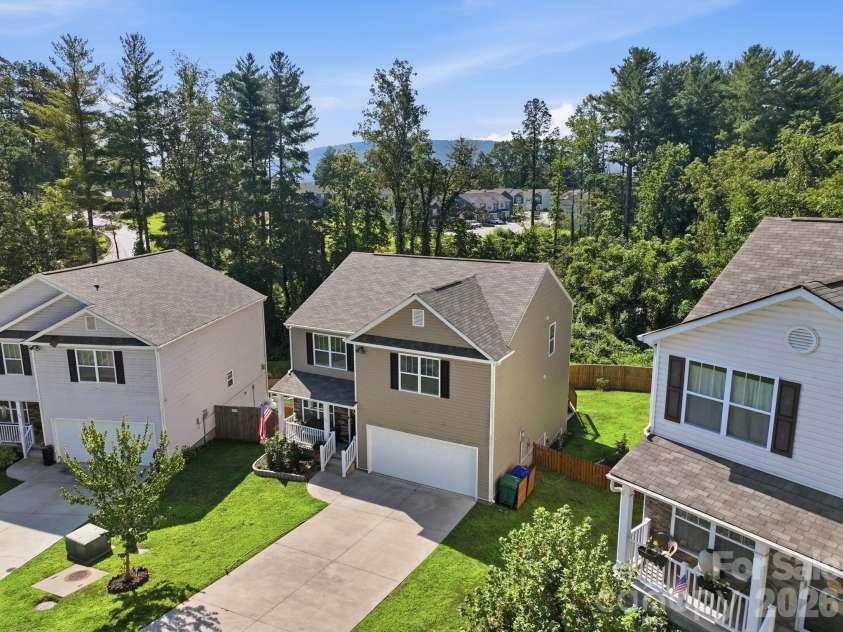 117 Colt Street, Candler, NC 28715.  MLS# CAR4418190, YatesRealty ID 48536. 