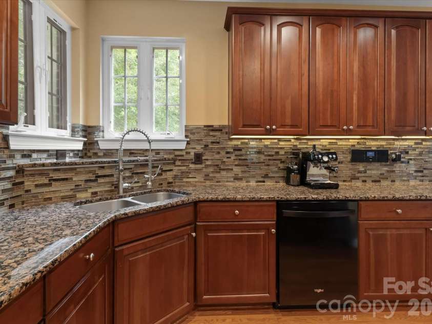 309 Stonewater Bay Lane, Mount Holly, NC 28120.  MLS# CAR4416321, YatesRealty ID 48538. Kitchen