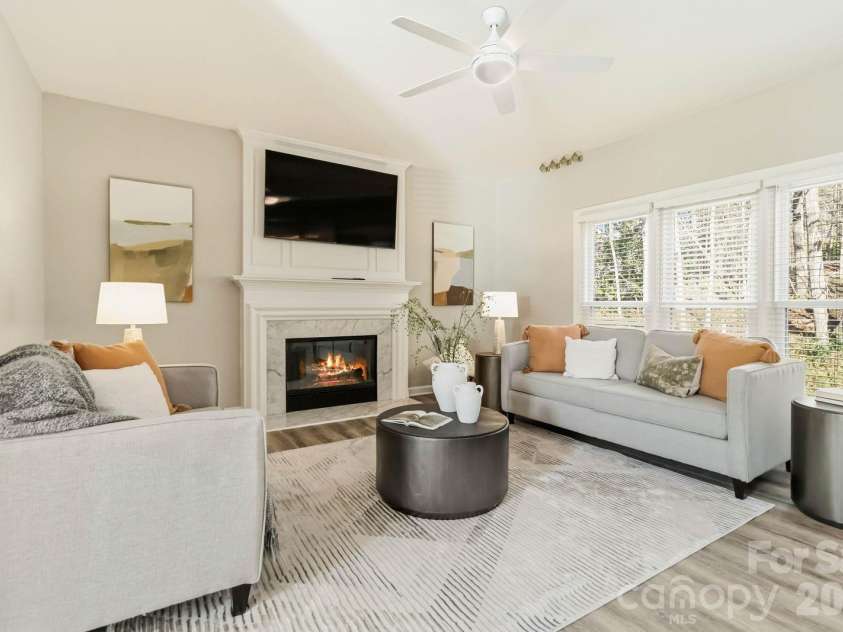 2732 Providence Spring Lane, Charlotte, NC 28270.  MLS# CAR4357964, YatesRealty ID 4854. 