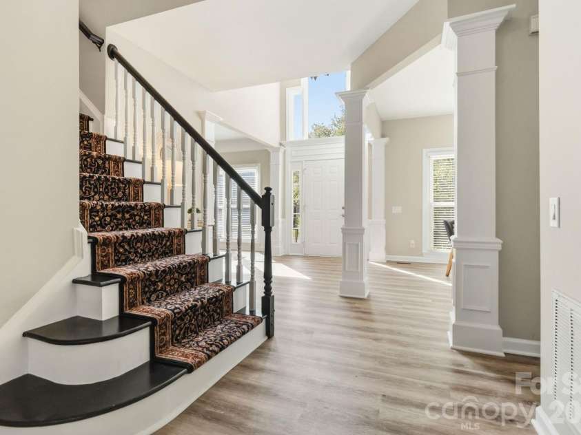 2732 Providence Spring Lane, Charlotte, NC 28270.  MLS# CAR4357964, YatesRealty ID 4854. 