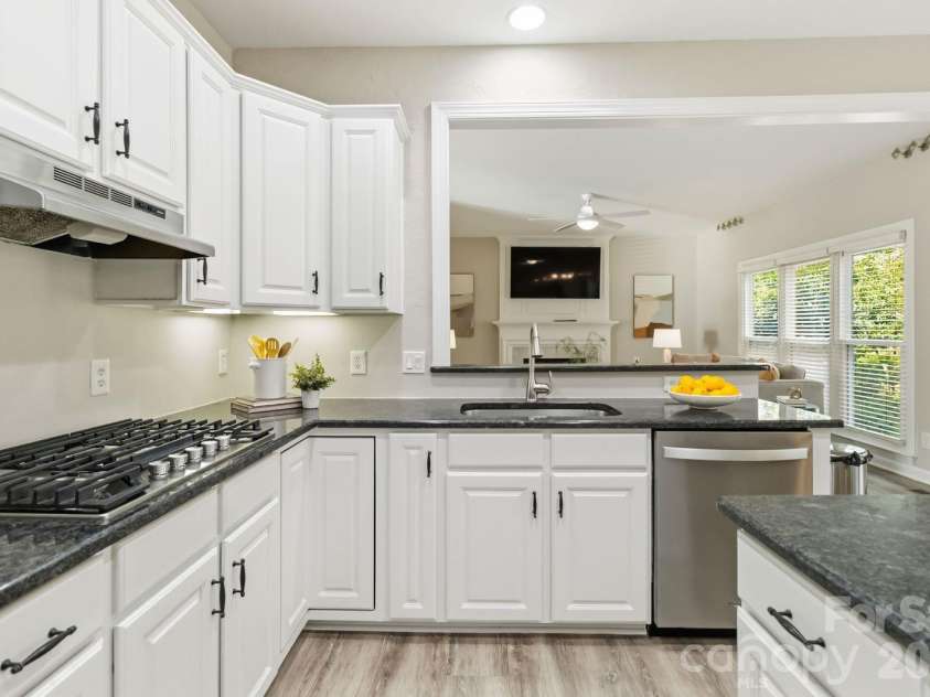 2732 Providence Spring Lane, Charlotte, NC 28270.  MLS# CAR4357964, YatesRealty ID 4854. 