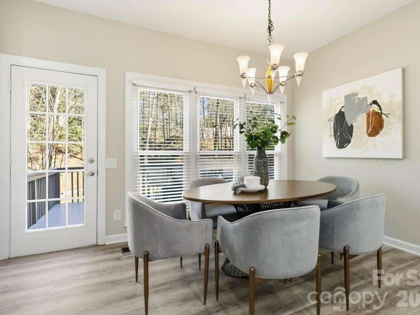 2732 Providence Spring Lane, Charlotte, NC 28270.  MLS# CAR4357964, YatesRealty ID 4854. 