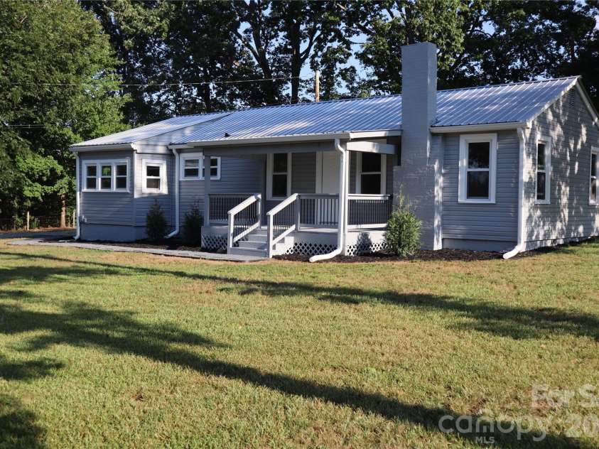 1356 Eastside Avenue, Albemarle, NC 28001.  MLS# CAR4420435, YatesRealty ID 48542. 