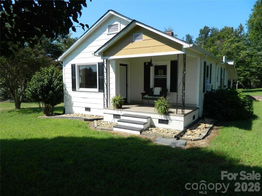 4441 Hickory Nut Ridge Road, Hudson, NC 28638.  MLS# CAR4420319, YatesRealty ID 48545. 