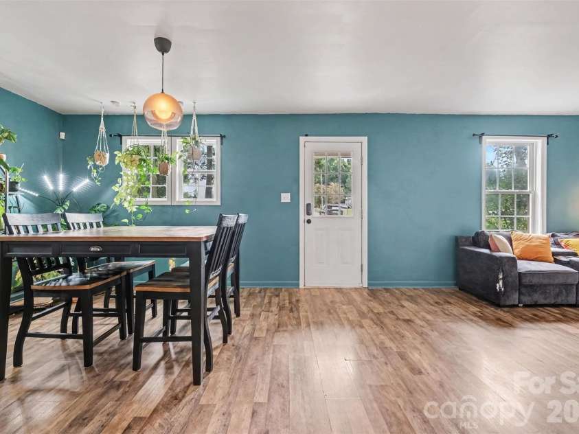 501 Hunter Street, York, SC 29745.  MLS# CAR4420618, YatesRealty ID 48546. 