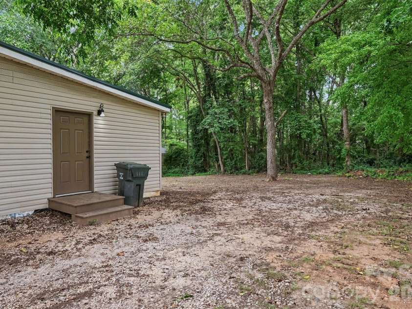 501 Hunter Street, York, SC 29745.  MLS# CAR4420618, YatesRealty ID 48546. 