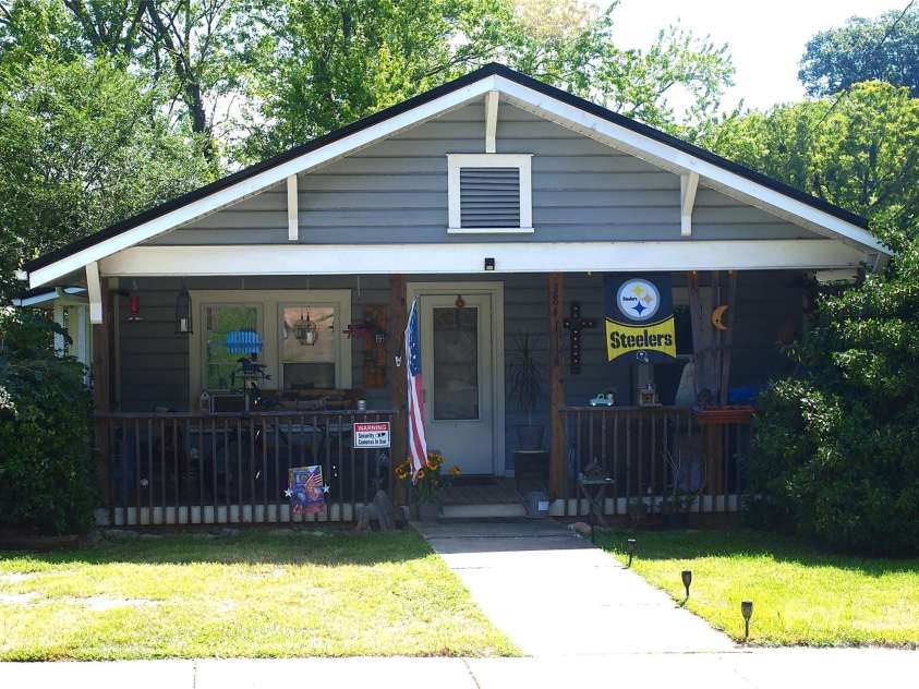 384 Pisgah Drive, Canton, NC 28716.  MLS# CAR4417727, YatesRealty ID 48547. 
