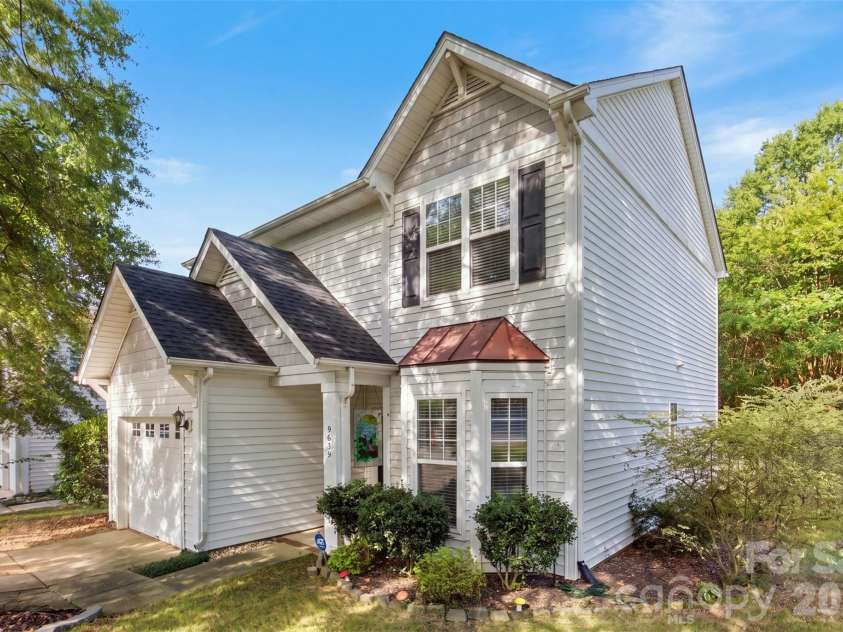 9639 Corbett Square Lane, Charlotte, NC 28214.  MLS# CAR4417984, YatesRealty ID 48548. 