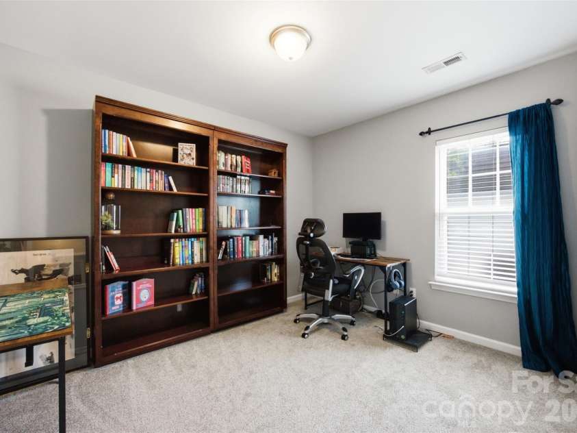9639 Corbett Square Lane, Charlotte, NC 28214.  MLS# CAR4417984, YatesRealty ID 48548. 