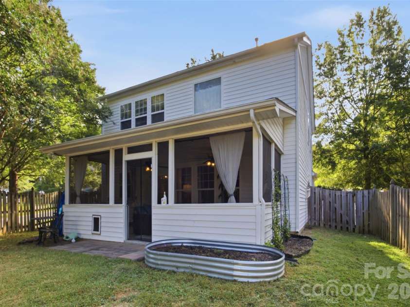 9639 Corbett Square Lane, Charlotte, NC 28214.  MLS# CAR4417984, YatesRealty ID 48548. 