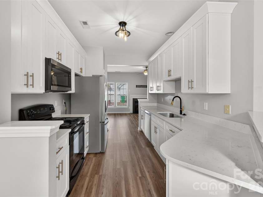 12811 Bullock Greenway Boulevard, Charlotte, NC 28277.  MLS# CAR4336127, YatesRealty ID 4855. 