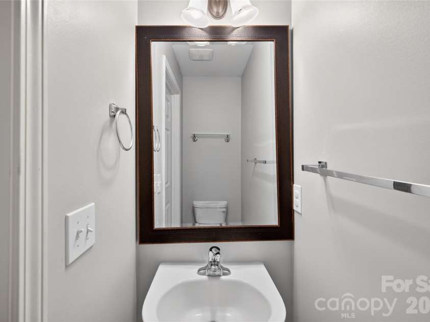 12811 Bullock Greenway Boulevard, Charlotte, NC 28277.  MLS# CAR4336127, YatesRealty ID 4855. 