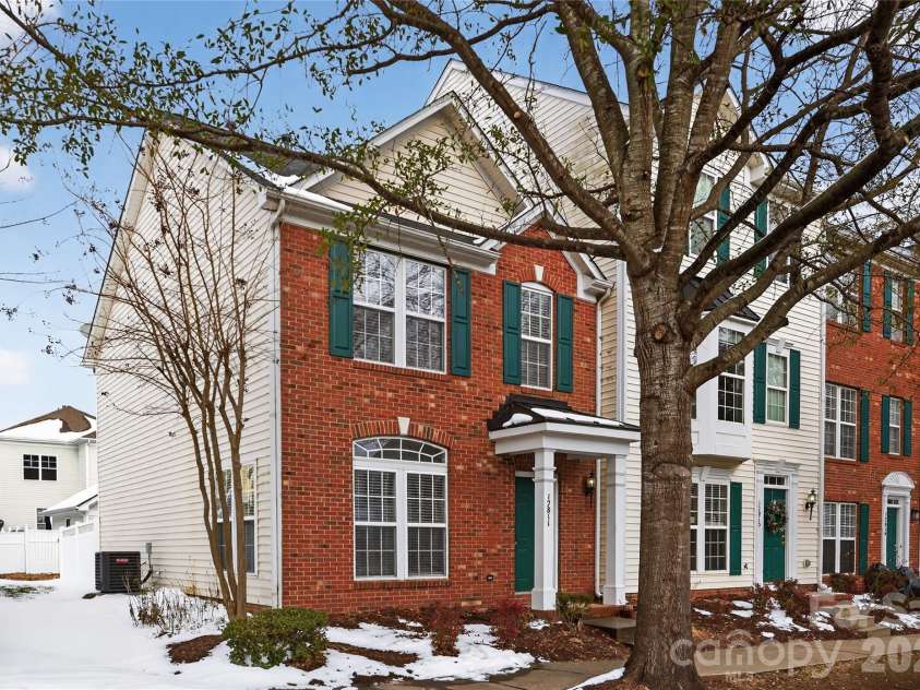 12811 Bullock Greenway Boulevard, Charlotte, NC 28277.  MLS# CAR4336127, YatesRealty ID 4855. 
