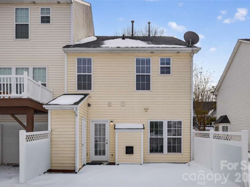 12811 Bullock Greenway Boulevard, Charlotte, NC 28277.  MLS# CAR4336127, YatesRealty ID 4855. 
