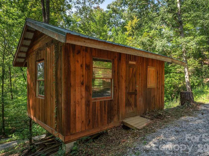157 Spring Valley Drive, Union Mills, NC 28167.  MLS# CAR4420750, YatesRealty ID 48550. 