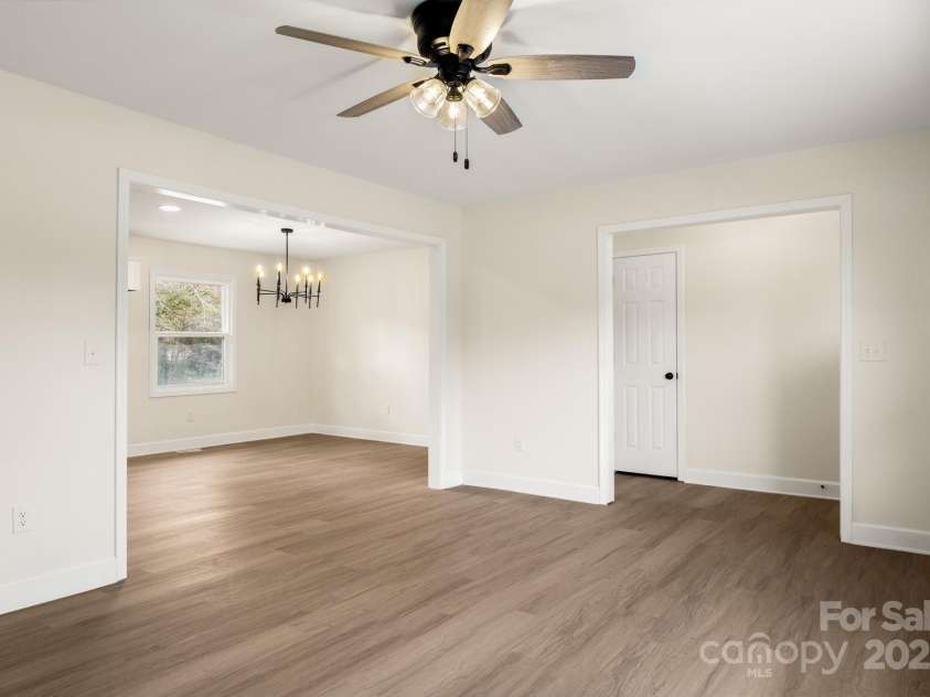 1152 Mt Holly Road, Rock Hill, SC 29730.  MLS# CAR4321559, YatesRealty ID 48551. 