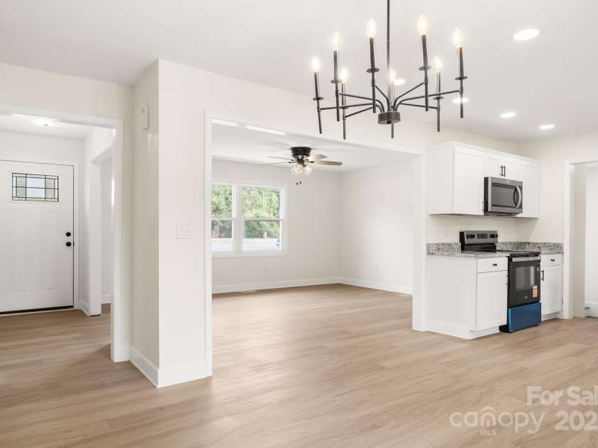 1152 Mt Holly Road, Rock Hill, SC 29730.  MLS# CAR4321559, YatesRealty ID 48551. 