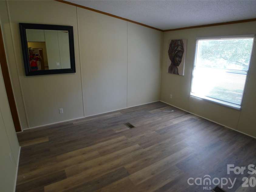 2005 Monico Lane, Yadkinville, NC 27055.  MLS# CAR4421238, YatesRealty ID 48551. 