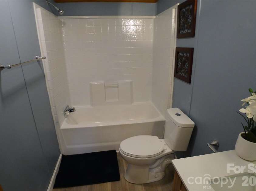 2005 Monico Lane, Yadkinville, NC 27055.  MLS# CAR4421238, YatesRealty ID 48551. 
