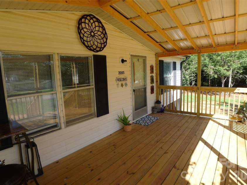 2005 Monico Lane, Yadkinville, NC 27055.  MLS# CAR4421238, YatesRealty ID 48551. 