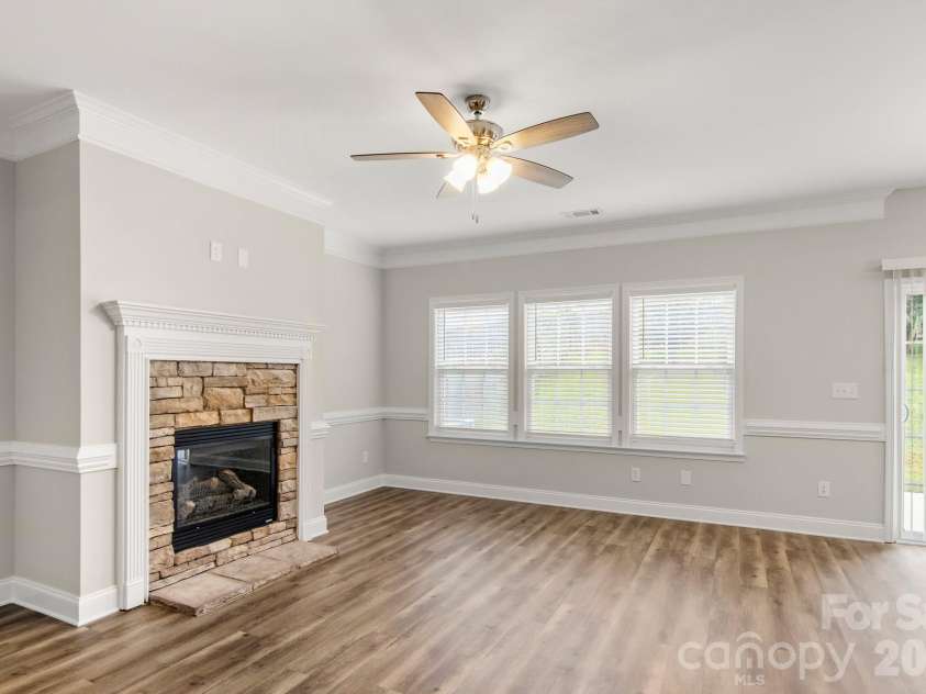 4243 Everest Drive, Gastonia, NC 28054.  MLS# CAR4418558, YatesRealty ID 48553. 