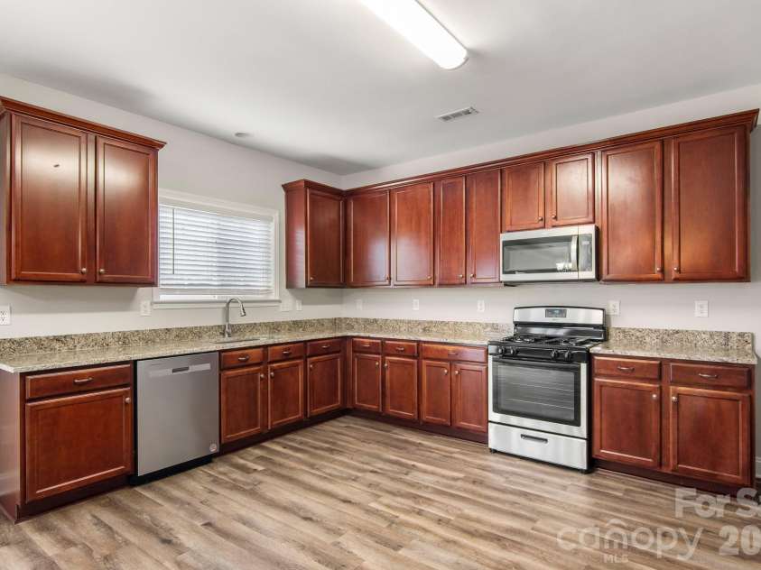 4243 Everest Drive, Gastonia, NC 28054.  MLS# CAR4418558, YatesRealty ID 48553. 