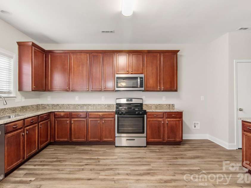 4243 Everest Drive, Gastonia, NC 28054.  MLS# CAR4418558, YatesRealty ID 48553. 