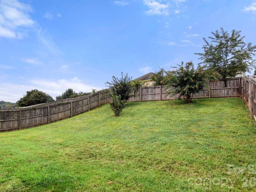 4243 Everest Drive, Gastonia, NC 28054.  MLS# CAR4418558, YatesRealty ID 48553. 
