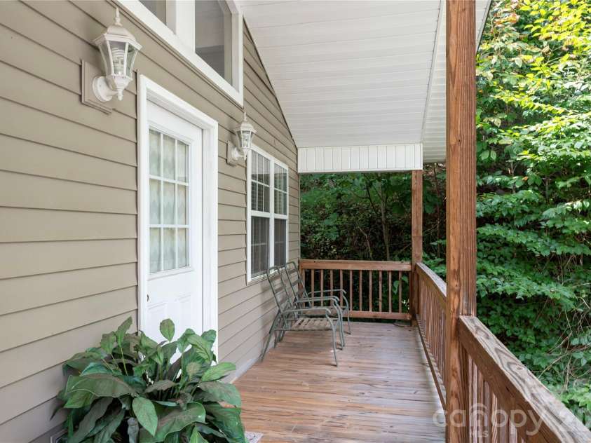 791 Mckinney Road, Burnsville, NC 28714.  MLS# CAR4418571, YatesRealty ID 48556. 