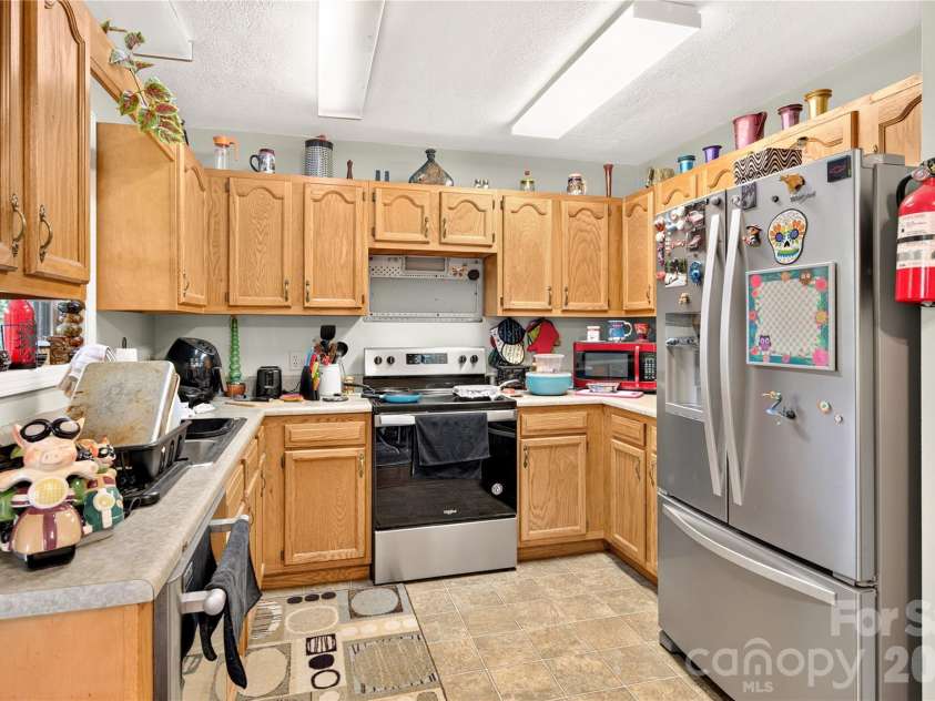 791 Mckinney Road, Burnsville, NC 28714.  MLS# CAR4418571, YatesRealty ID 48556. 