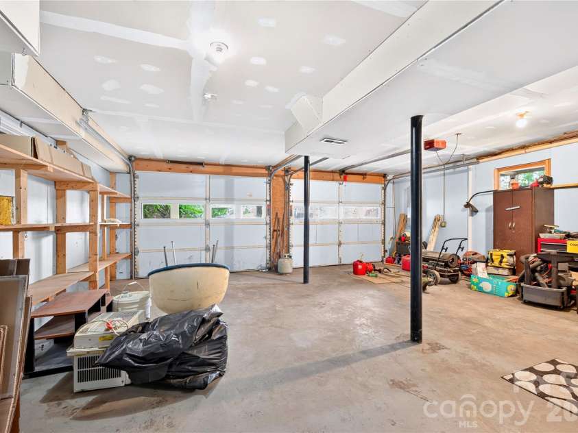 791 Mckinney Road, Burnsville, NC 28714.  MLS# CAR4418571, YatesRealty ID 48556. 