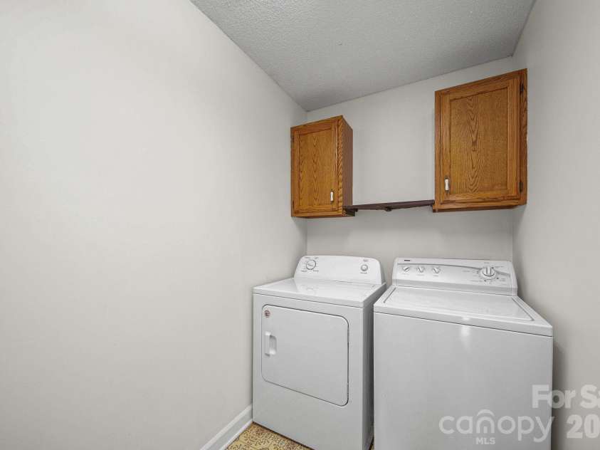 4207 Deerfield Drive, Monroe, NC 28112.  MLS# CAR4421140, YatesRealty ID 48557. 