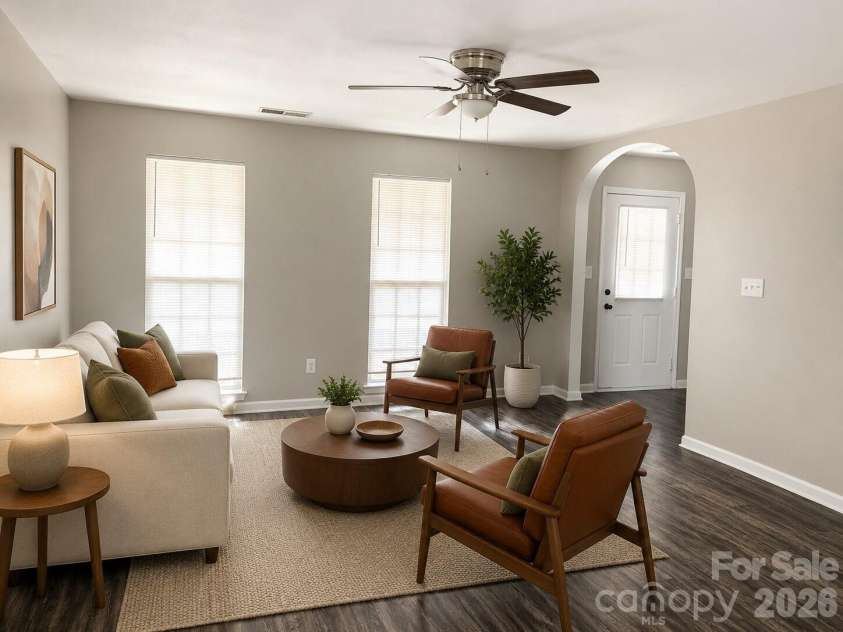 124 Winding Canyon Drive, Charlotte, NC 28214.  MLS# CAR4412852, YatesRealty ID 48558. 