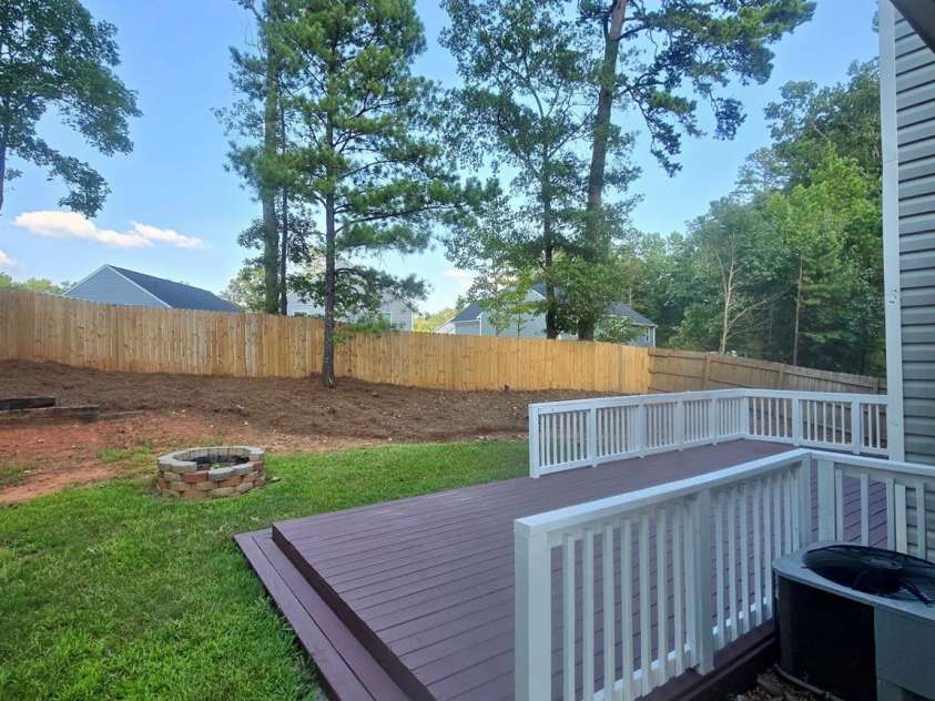 124 Winding Canyon Drive, Charlotte, NC 28214.  MLS# CAR4412852, YatesRealty ID 48558. 