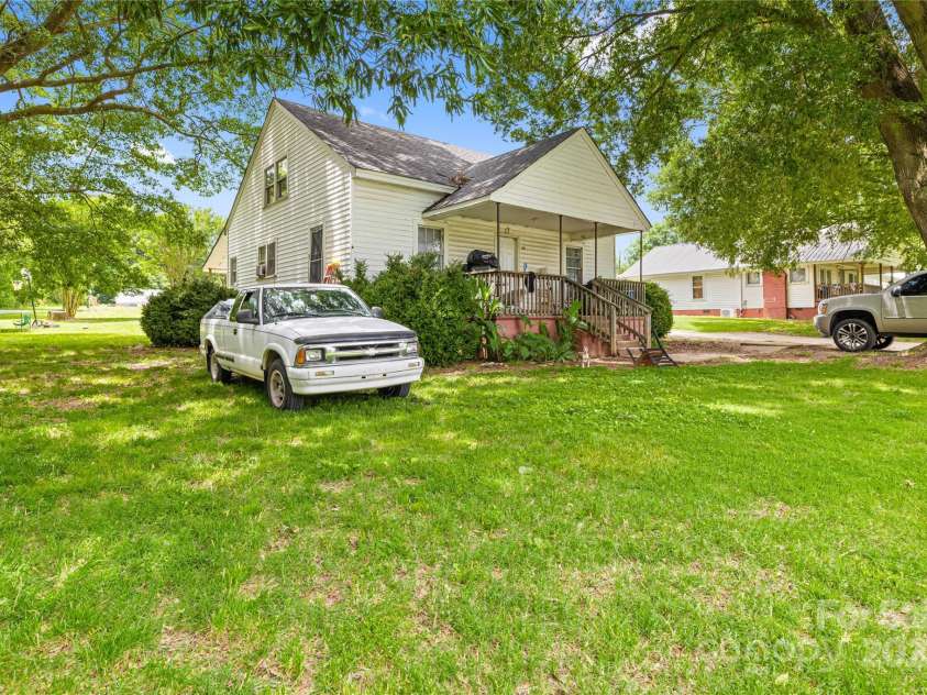 116 & 118 Webb Road, Shelby, NC 28152.  MLS# CAR4224629, YatesRealty ID 4856. 