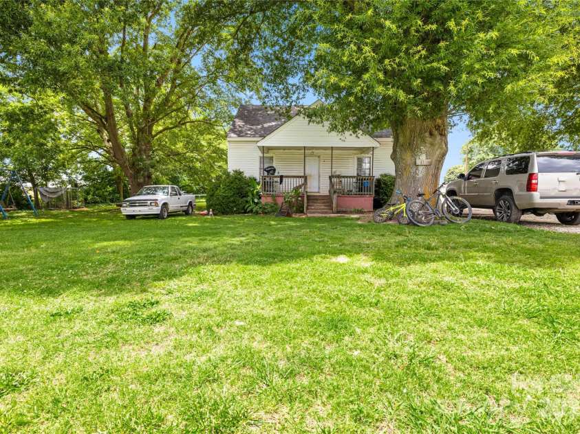 116 & 118 Webb Road, Shelby, NC 28152.  MLS# CAR4224629, YatesRealty ID 4856. 