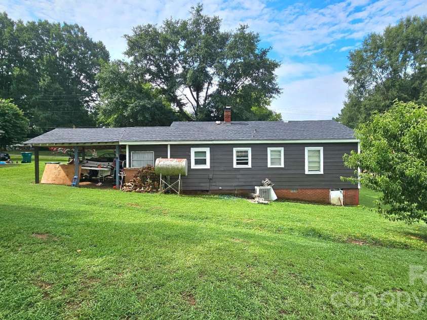 453 Parker Circle, Norwood, NC 28128.  MLS# CAR4284785, YatesRealty ID 4856. 