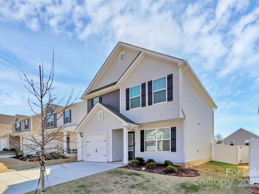 508 Hawley Street, Charlotte, NC 28214.  MLS# CAR4233328, YatesRealty ID 4856. 