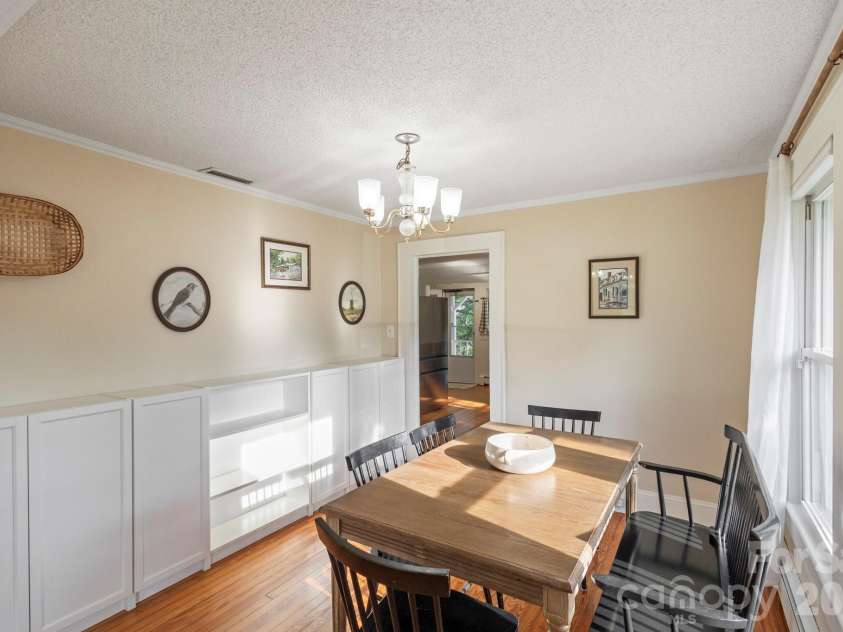 1810 Central Drive, Kannapolis, NC 28083.  MLS# CAR4421078, YatesRealty ID 48561. 